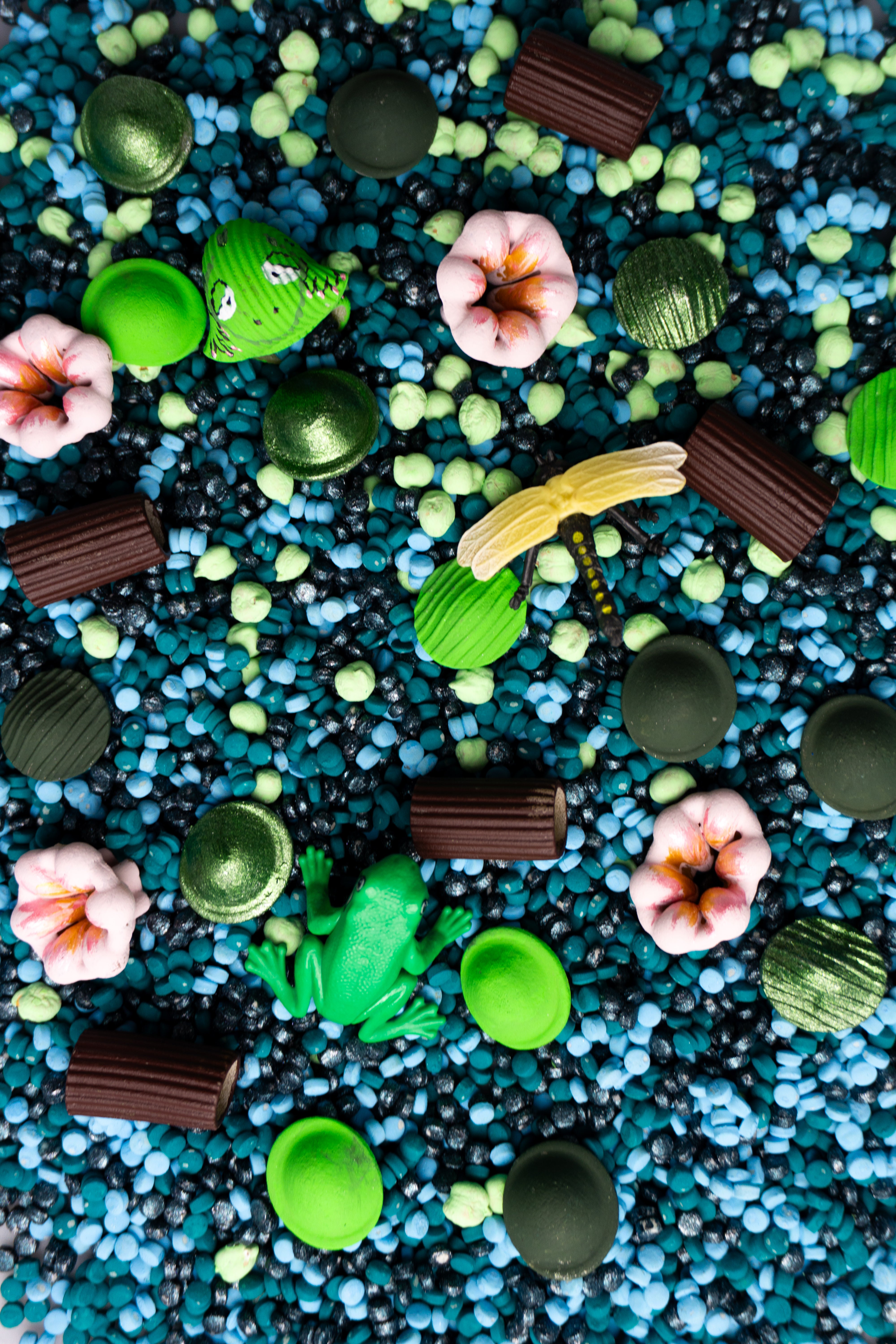 Rybník s žabkou a lekníny - 500g - PlaySense